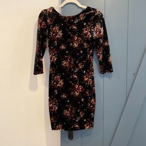 Velvet body con dress